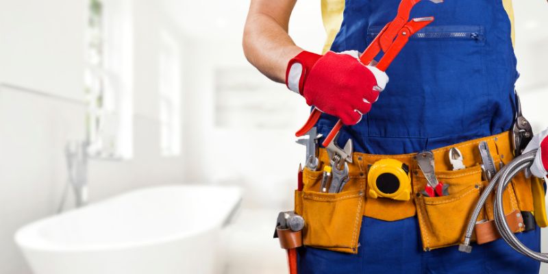 Como Evitar Golpes na Contratação de Encanador em Teresina